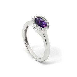 Anillo Amatista Ovalado Rodeado