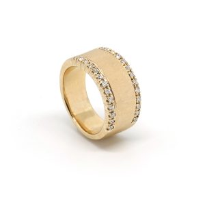 Anillo Recto Satinado Diamantes