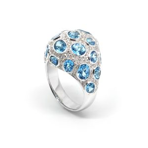 Anillo Bombe de Topacios Azules